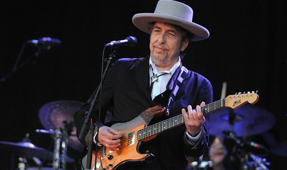 Bob Dylan confirms UK tour